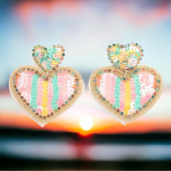New sequined pastel rainbow heart earrings - Picture 1 of 1